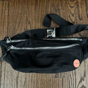 Shorty Love - Arcade - Belt Bag - Black